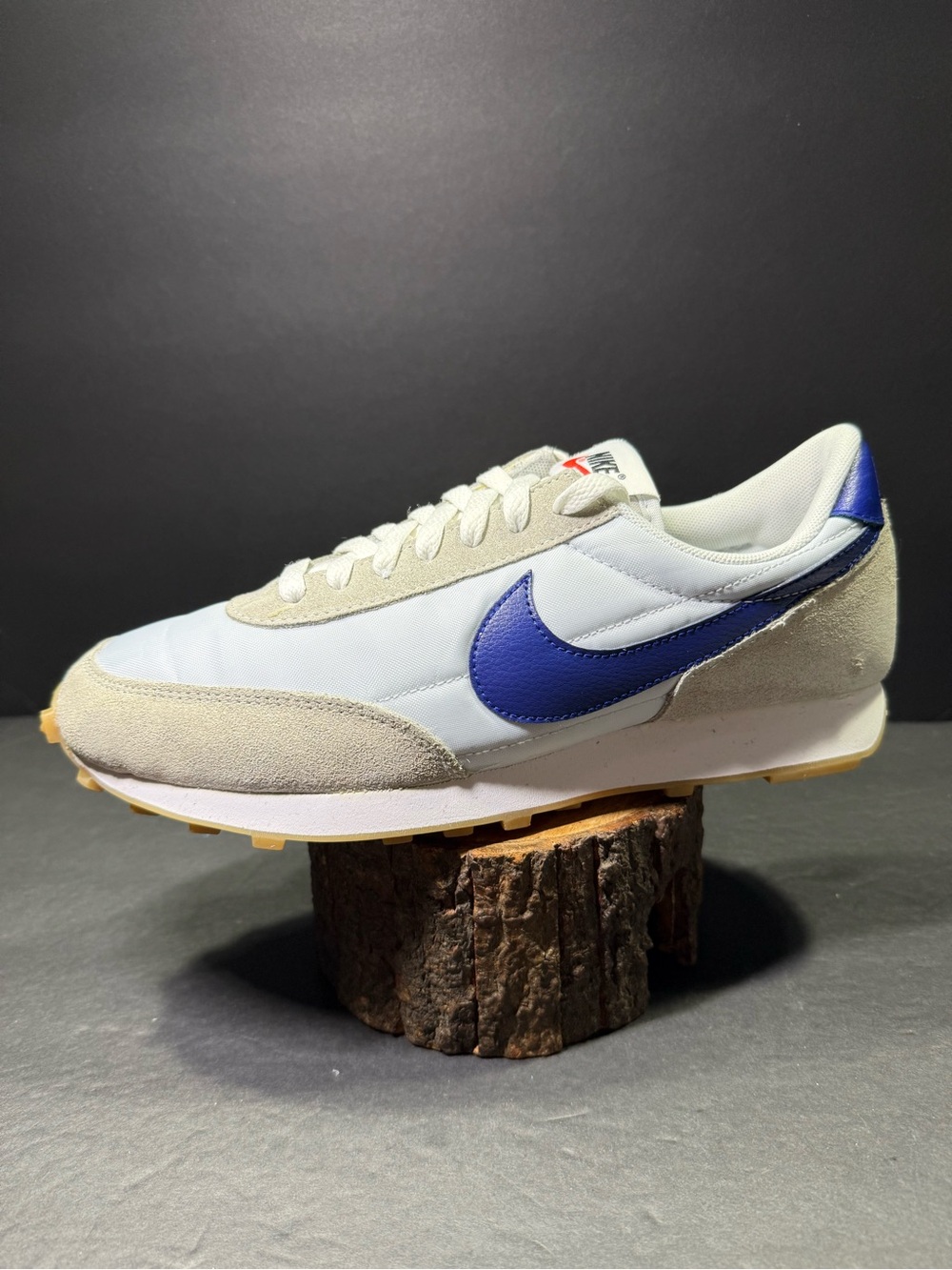 Nike Daybreak Women’s “ Pure Platinum Royal Blue Sneakers Shoe Size- 9